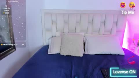 Snapshot of amara18_ chatting on February 11, 7:52 pm amara18_ online show from February 11, 7:52 pm