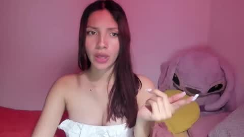 Snapshot of amara_22_ chatting on March 2, 4:50 am Liz online show from March 2, 4:50 am