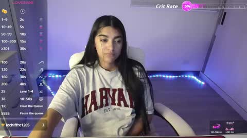 Snapshot of amara_silk chatting on May 7, 5:02 am amara_silk online show from May 7, 5:02 am
