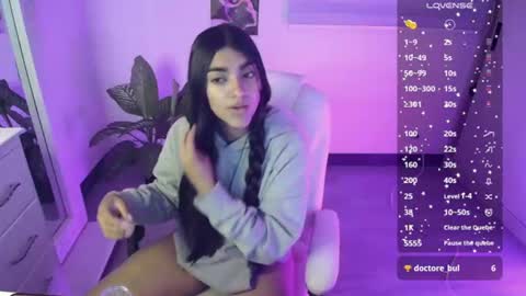 Snapshot of amara_silk chatting on June 11, 1:05 am amara_silk online show from June 11, 1:05 am