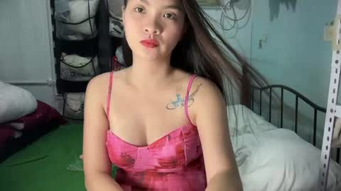 Snapshot of amarahjohnson chatting on June 17, 9:34 am AMARAH online show from June 17, 9:34 am