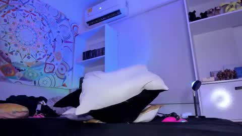 Susan online show from October 27, 9:30 pm