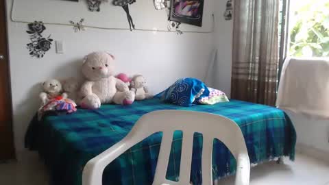 amaris_c online show from October 2, 2:35 pm