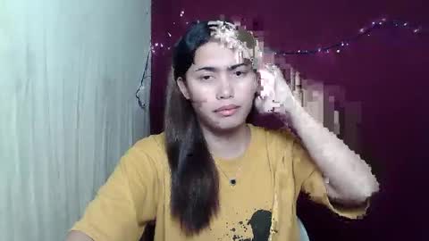 YELLA online show from November 22, 11:31 am