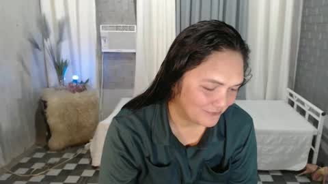 Snapshot of amazingruby_ chatting on December 22, 11:09 pm amazingruby_ online show from December 22, 11:09 pm