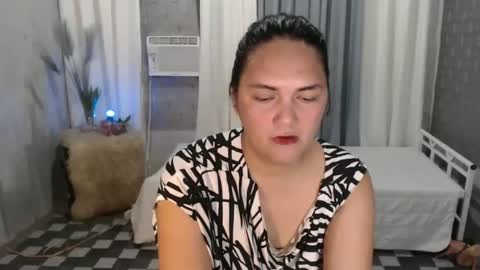 Snapshot of amazingruby_ chatting on December 23, 6:11 am amazingruby_ online show from December 23, 6:11 am