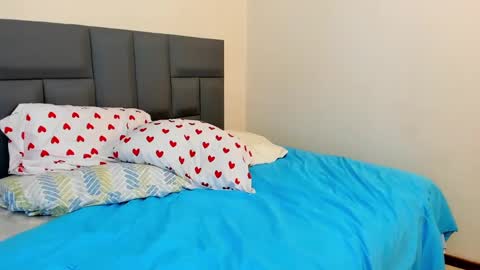 ambar online show from February 19, 4:55 am