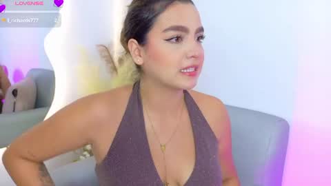 Snapshot of ambar_carterr chatting on June 21, 1:19 am Ambar online show from June 21, 1:19 am