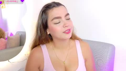 Snapshot of ambar_carterr chatting on July 12, 6:15 am Ambar online show from July 12, 6:15 am