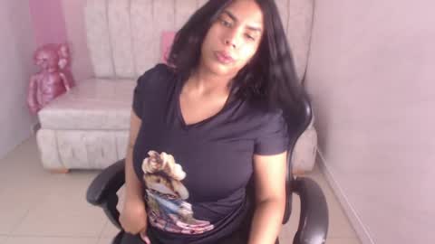 Ambar online show from April 18, 3:10 am