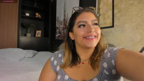 Snapshot of ambarbrown_ chatting on May 4, 1:56 am Ambar online show from May 4, 1:56 am