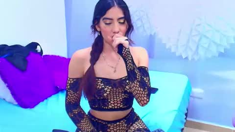 ambel_rose online show from May 20, 10:38 pm