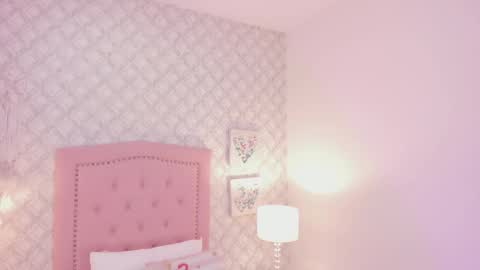 amber  ferrera online show from February 25, 11:42 am