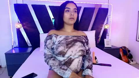 Snapshot of amber__jhonson_ chatting on May 28, 9:34 pm Amber online show from May 28, 9:34 pm