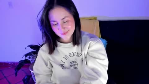 Vivi  online show from May 26, 3:57 am