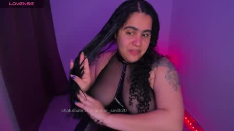 Snapshot of amber_smith20 chatting on October 16, 1:50 am find me here ---    online show from October 16, 1:50 am