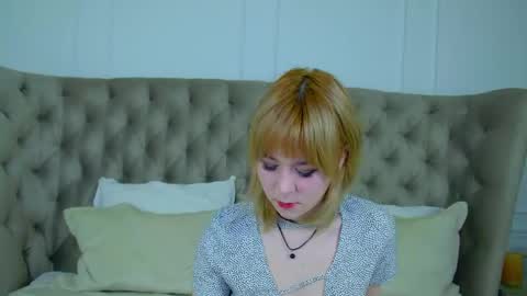 Snapshot of amberbauman chatting on April 17, 4:54 pm AmberBauman online show from April 17, 4:54 pm