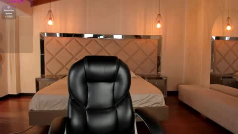  Amber   online show from March 30, 7:26 pm