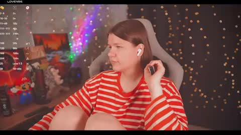 Snapshot of amberlyyy chatting on July 14, 6:40 am my name is Sonya but you can call me your favorite girl 3 online show from July 14, 6:40 am
