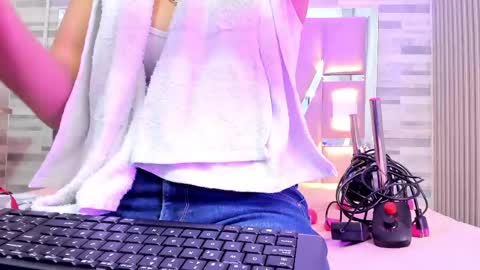 Amber online show from May 26, 6:48 pm