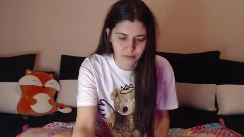 Snapshot of ambersweetiee chatting on January 9, 6:53 pm Amber online show from January 9, 6:53 pm