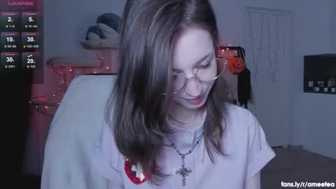 Snapshot of ameetea chatting on November 3, 8:43 pm amy online show from November 3, 8:43 pm