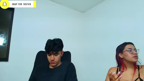 Snapshot of ameli_and_lucas chatting on December 28, 6:49 am Amelia Lucas online show from December 28, 6:49 am