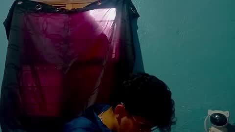 Snapshot of ameli_and_lucas chatting on October 10, 4:39 pm Amelia Lucas online show from October 10, 4:39 pm