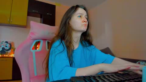 Eileen online show from July 3, 7:15 am