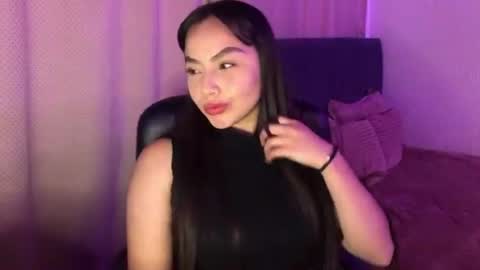 Snapshot of amelia___hall chatting on August 1, 5:34 pm Amelia online show from August 1, 5:34 pm