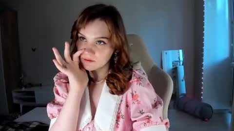 Snapshot of amelia_braun chatting on June 12, 1:04 am Amelia online show from June 12, 1:04 am