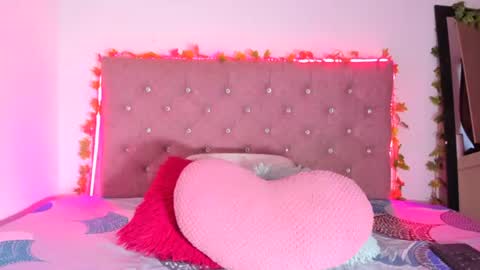Snapshot of amelia_cole_ chatting on July 25, 11:08 am Cole online show from July 25, 11:08 am