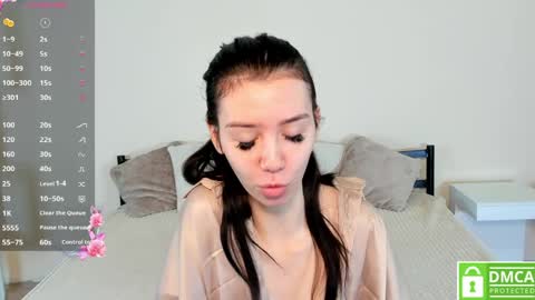 Snapshot of amelia_skyy chatting on April 14, 2:17 am Anna online show from April 14, 2:17 am
