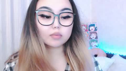 Amelia online show from May 27, 3:53 pm