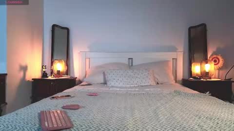 Amelia online show from October 14, 2:29 pm