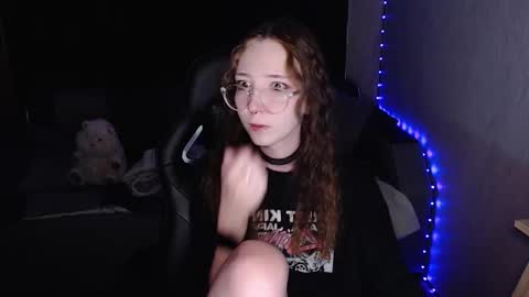 Snapshot of ameliakamishiro chatting on October 9, 7:50 am Amelia online show from October 9, 7:50 am