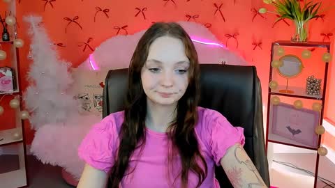 Amelia online show from December 13, 8:30 am