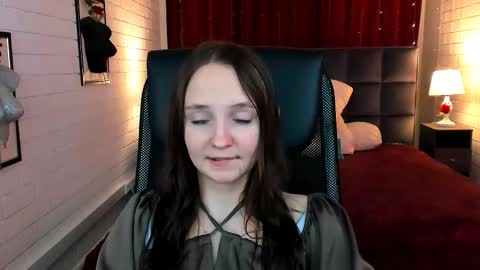 Amelia online show from November 18, 6:23 pm