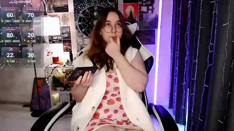 Amelia online show from March 18, 12:30 pm