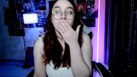 Amelia online show from May 14, 12:23 pm