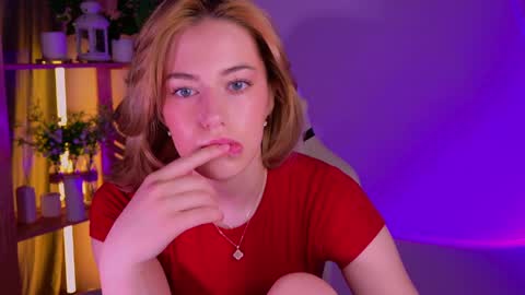 Snapshot of ameliarosaline chatting on May 27, 3:14 am ameliarosaline online show from May 27, 3:14 am