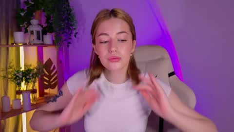 Snapshot of ameliarosaline chatting on May 29, 3:48 am ameliarosaline online show from May 29, 3:48 am
