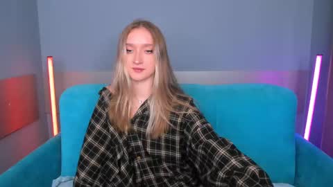 ameliawise online show from January 18, 3:42 am