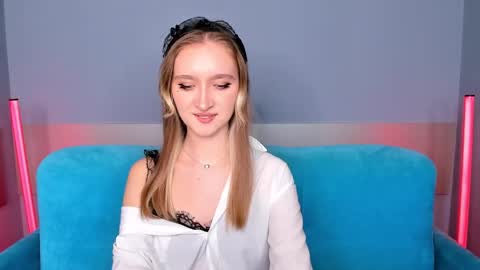 ameliawise online show from February 14, 2:23 pm