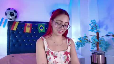 Amelie online show from July 16, 11:05 am