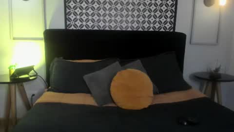 amelie online show from June 28, 8:59 pm