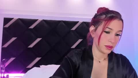 amelie_loovee online show from July 15, 1:49 pm
