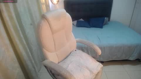 Amelie  online show from October 27, 2:21 pm