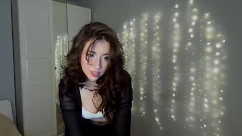 Snapshot of ameliiaaa__ chatting on March 3, 6:03 pm ameliiaaa__ online show from March 3, 6:03 pm