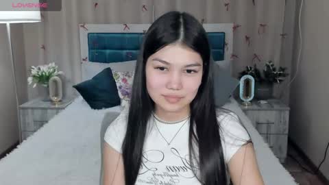 Snapshot of ameliyaheat chatting on May 27, 10:45 am AmeliyaHeat online show from May 27, 10:45 am